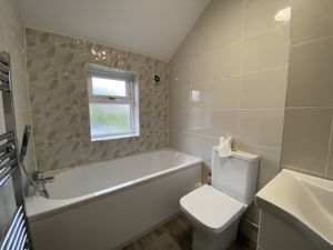 BATHROOM- click for photo gallery